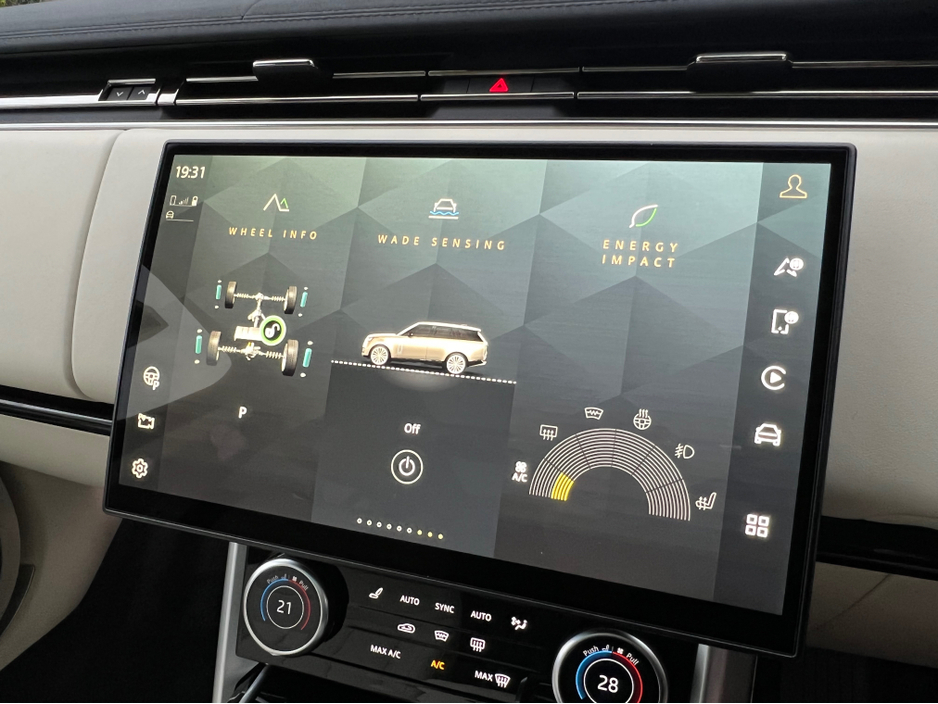 2023 Land Rover Range Rover - image 36