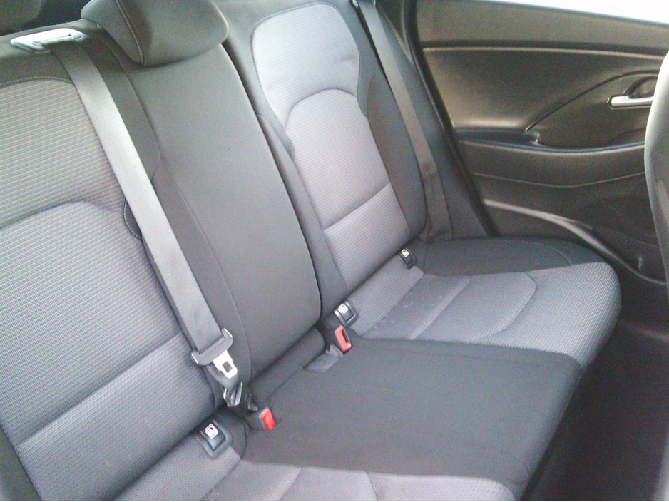 2017 Hyundai i30 NEW NCT 2028, DELUX, CRUISE , REVERSE CAMERA, €180 TAX, LOW KMS. HISTORY. €12,999