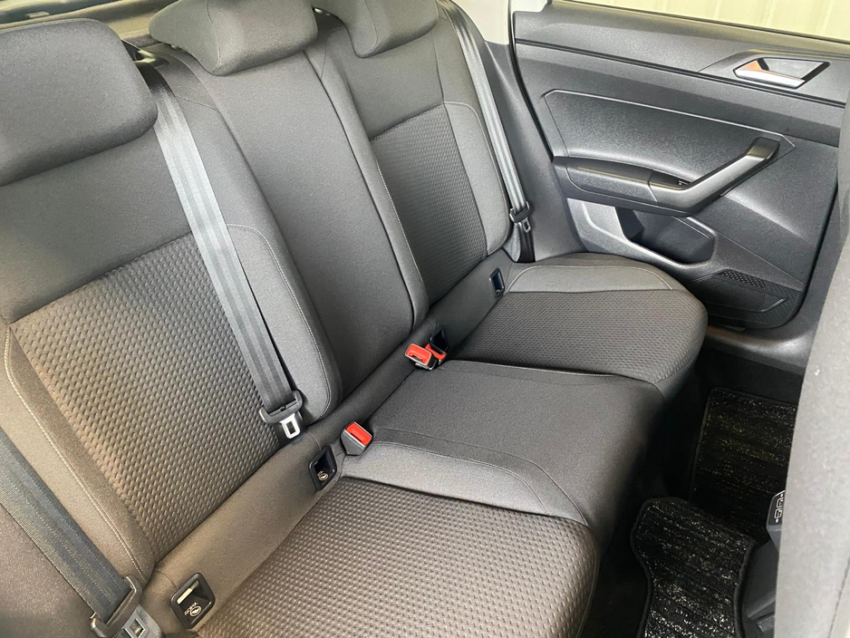 2020 Volkswagen Polo - image 11