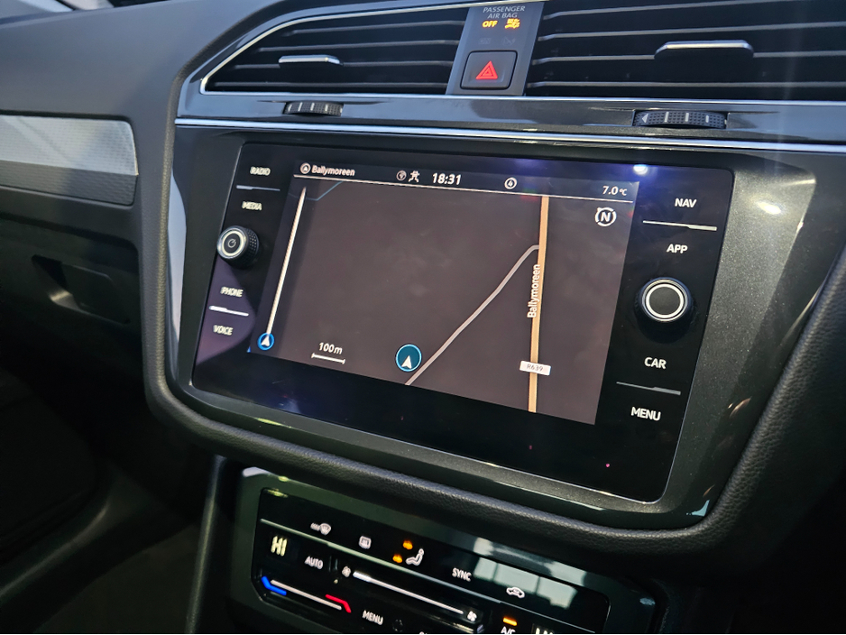 2023 Volkswagen Tiguan - image 14