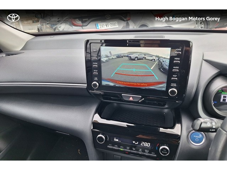 2023 Toyota Yaris Cross - image 11