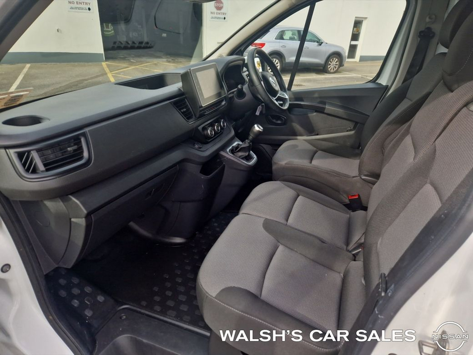 2023 Nissan Primastar - image 20