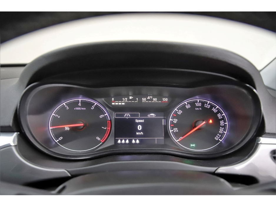 2016 Opel Corsa - image 18