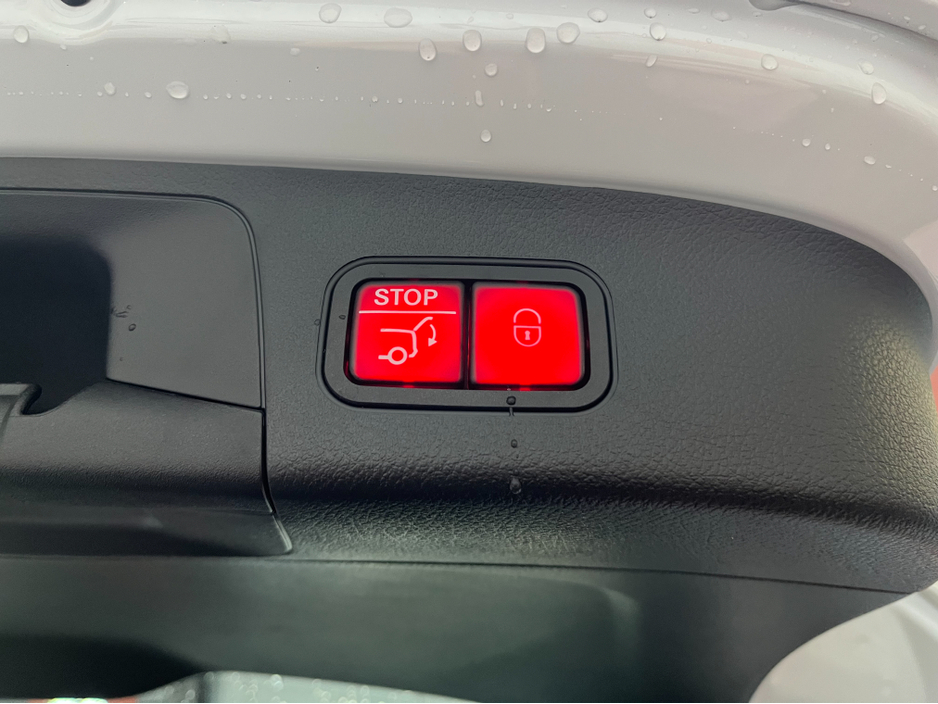 2024 Mercedes-Benz EQA - image 8