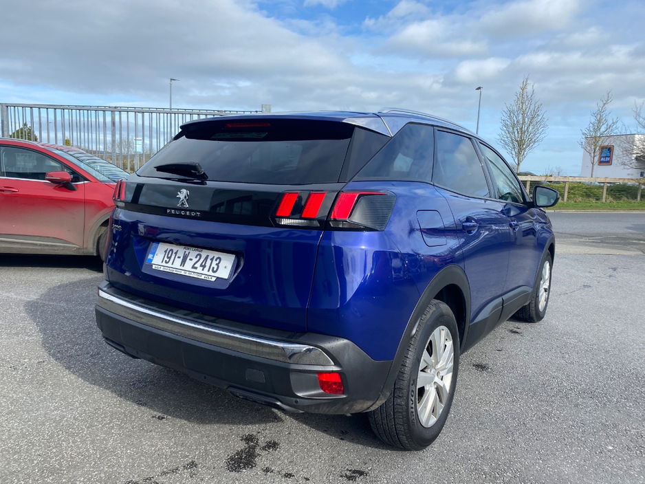 2019 Peugeot 3008 - image 9