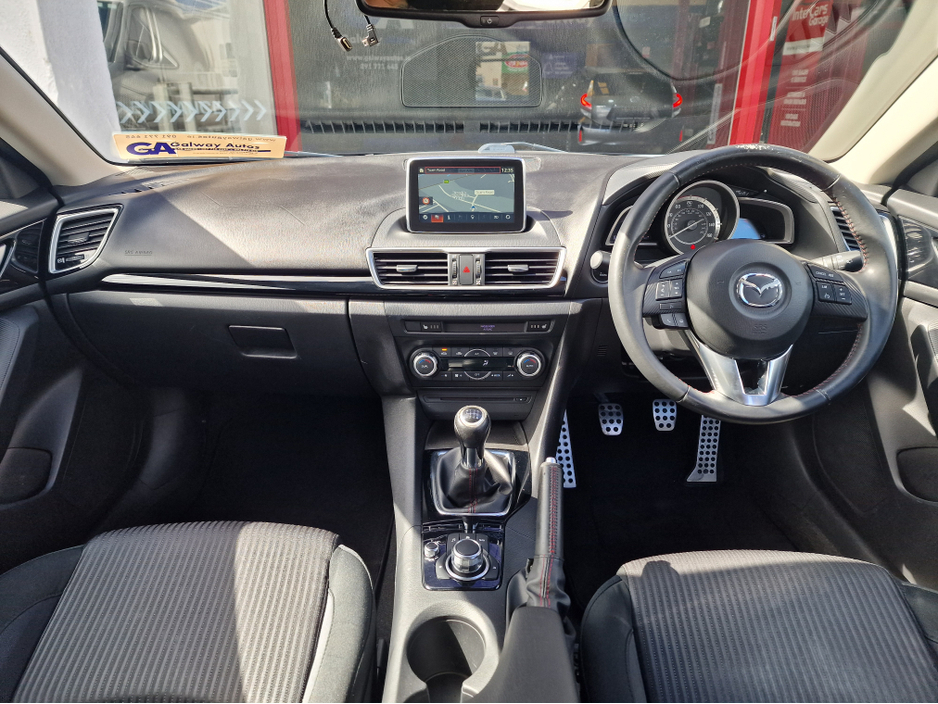 2015 Mazda Mazda3 - image 27