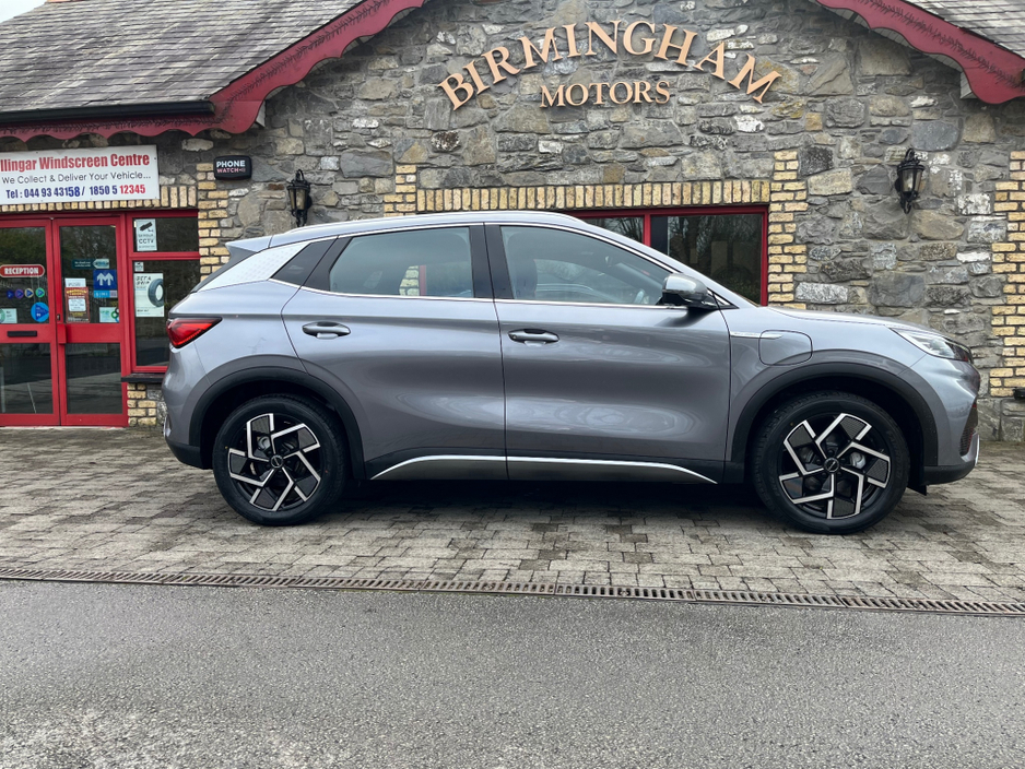 2024 BYD ATTO 3 - image 7