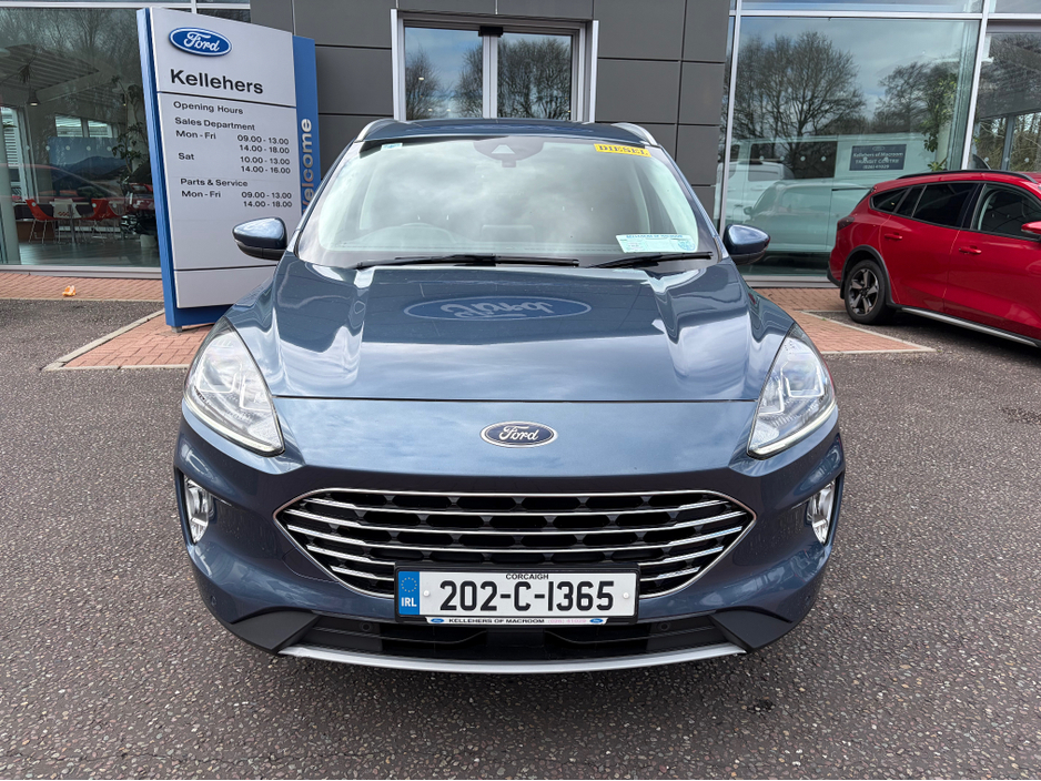 2020 Ford Kuga - image 3