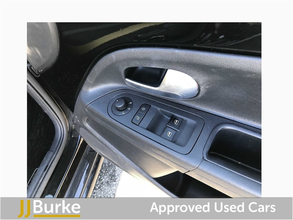 2019 Volkswagen up! - image 20