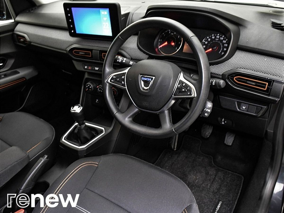2022 Dacia Sandero Stepway - image 6