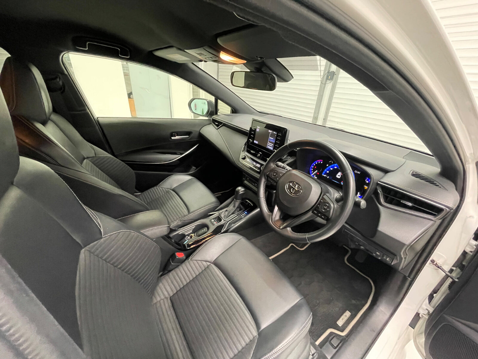 2021 Toyota Corolla - image 9