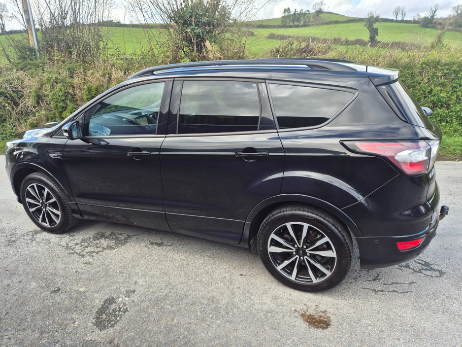 2019 Ford Kuga - image 6