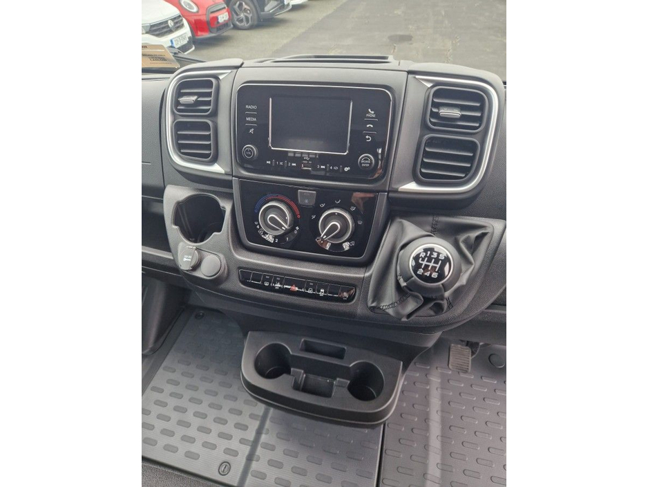 2026 Peugeot Boxer - image 15