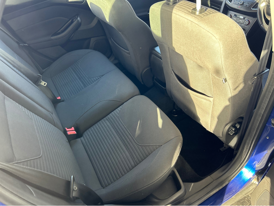 2018 Ford Focus - image 3