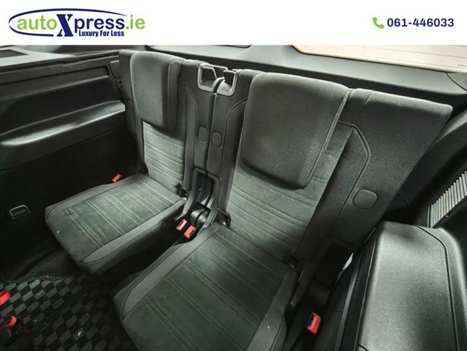 2019 Volkswagen Touran - image 8