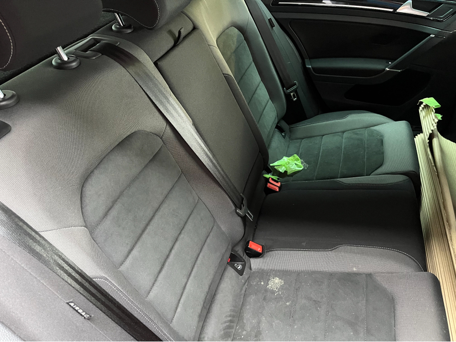 2017 Volkswagen Golf - image 10