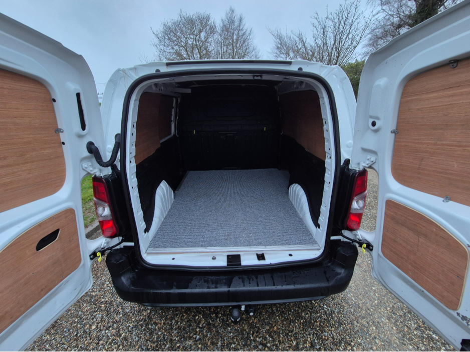 2022 Opel Combo Low mileage! €12,450