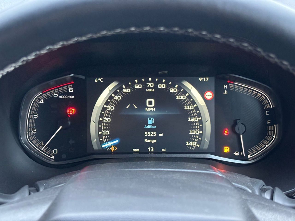 2025 Isuzu D-MAX V-CROSS DCB €48,851