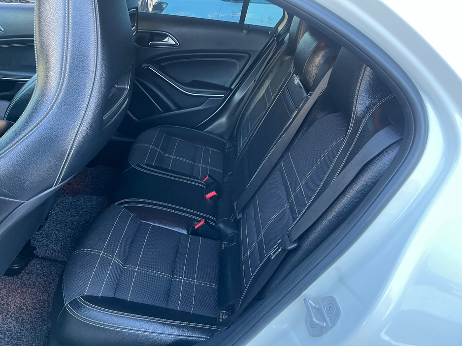 2014 Mercedes-Benz A Class - image 5