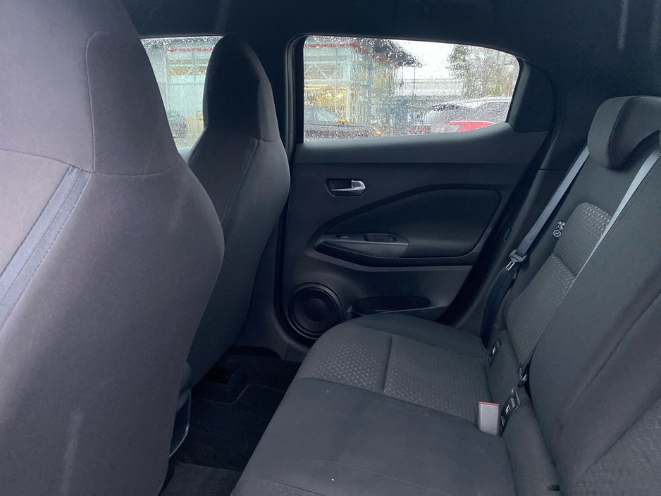 2020 Nissan Juke - image 13