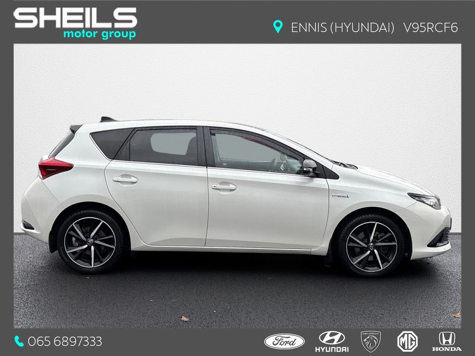 2018 Toyota Auris Hybrid Luna Sport €18,500