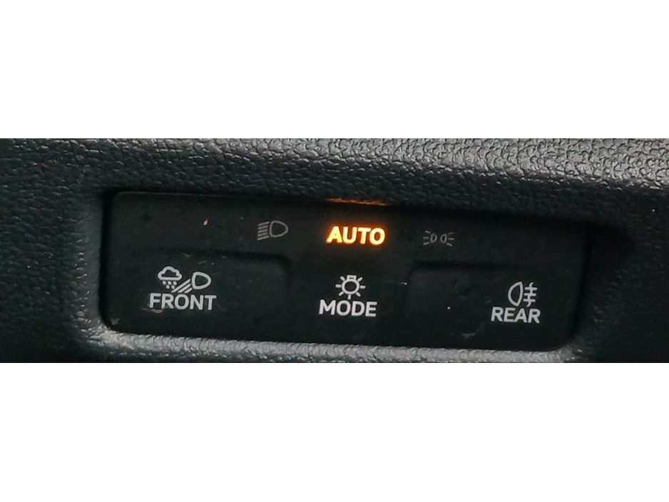 2025 Volkswagen Tayron - image 11