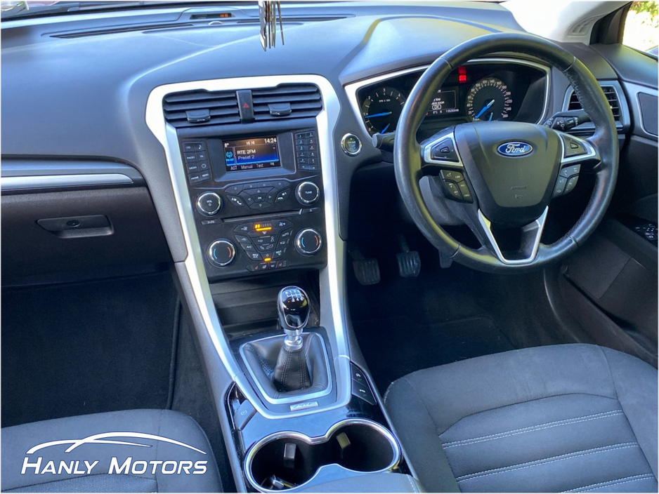 2017 Ford Mondeo - image 16