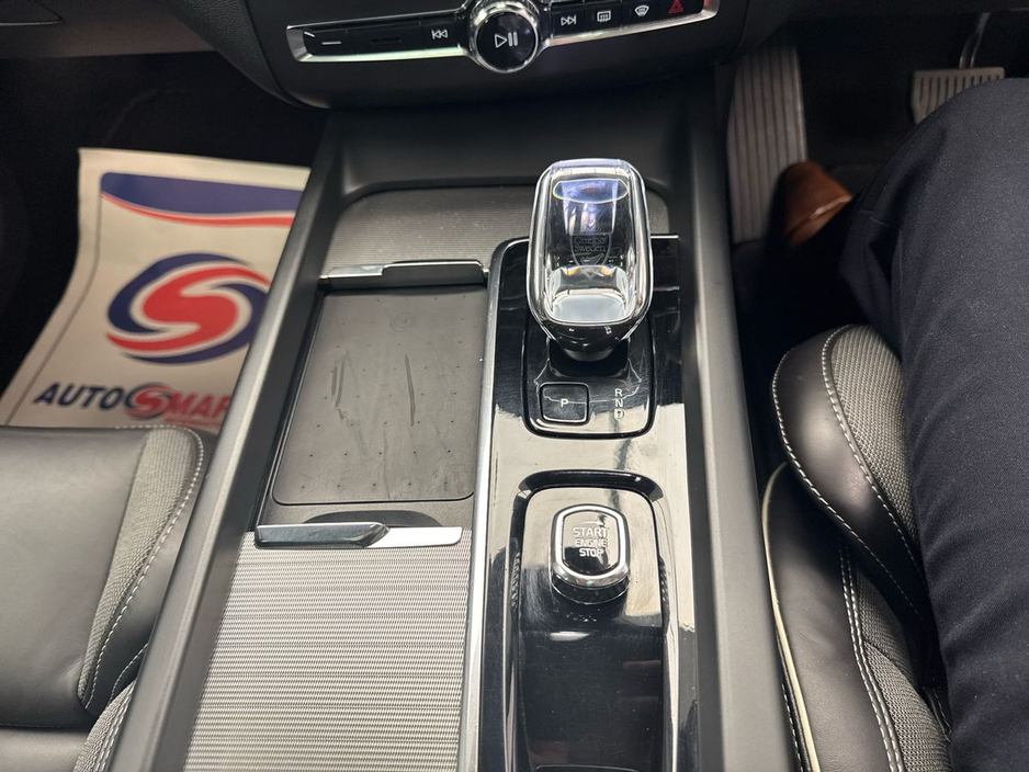 2023 Volvo XC60 - image 8