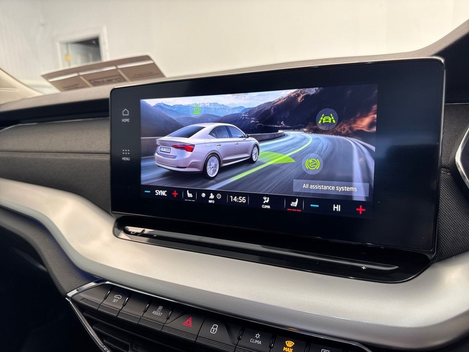 2023 Skoda Octavia - image 22