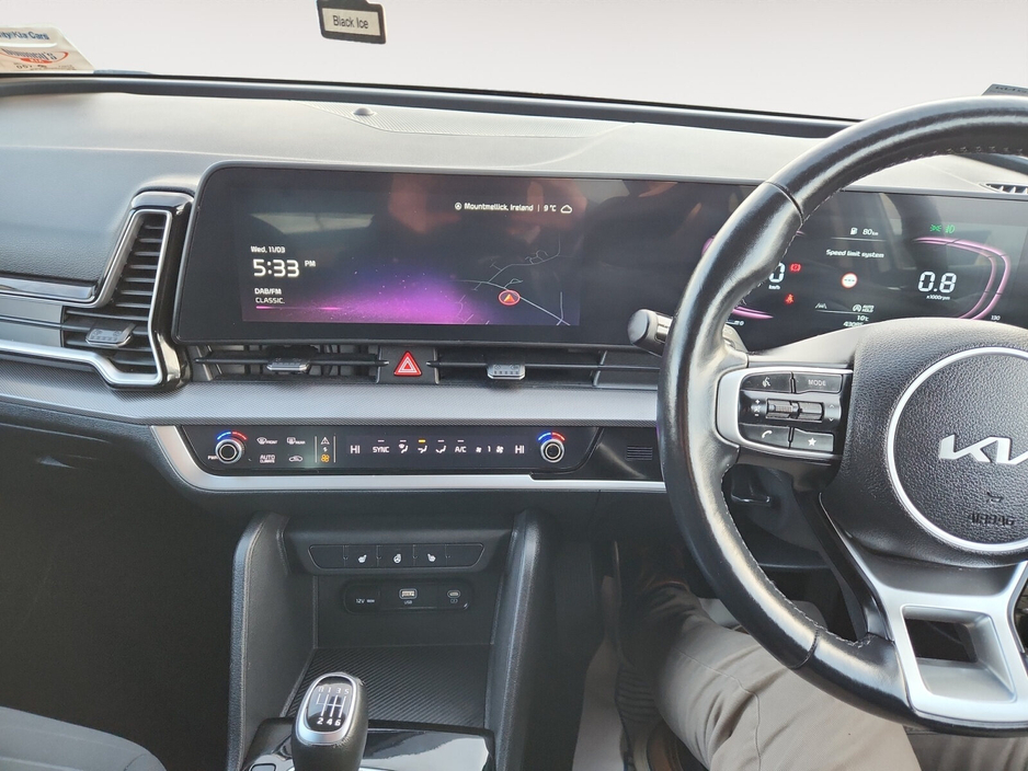 2022 Kia Sportage - image 15