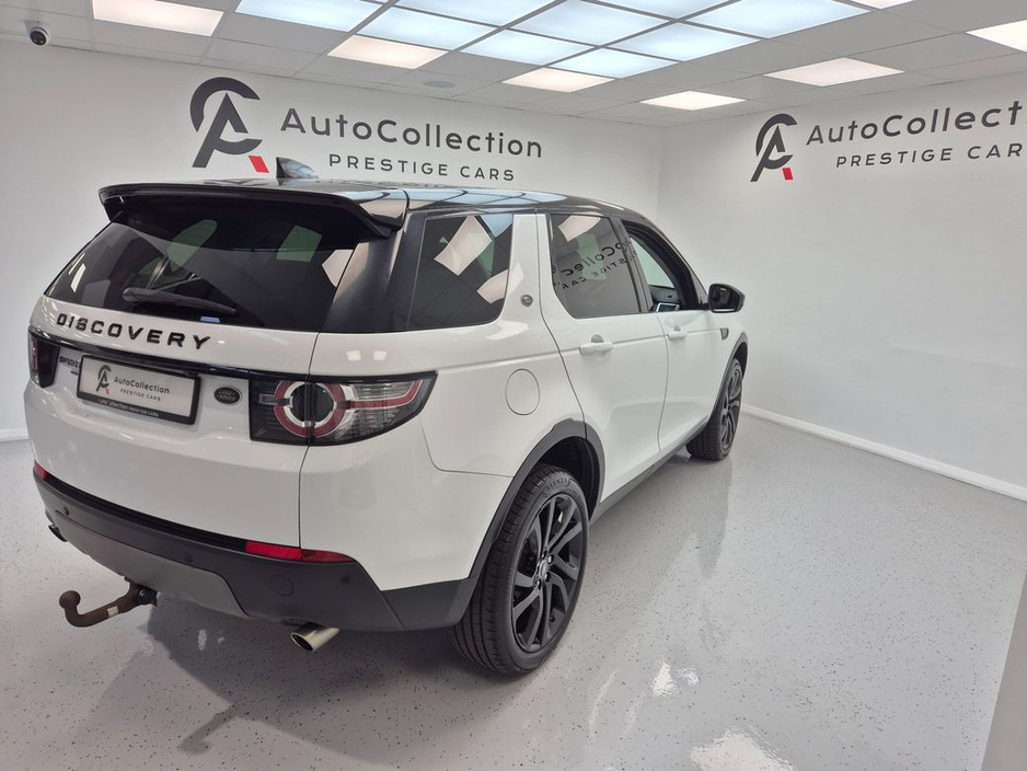 2017 Land Rover Discovery Sport - image 4