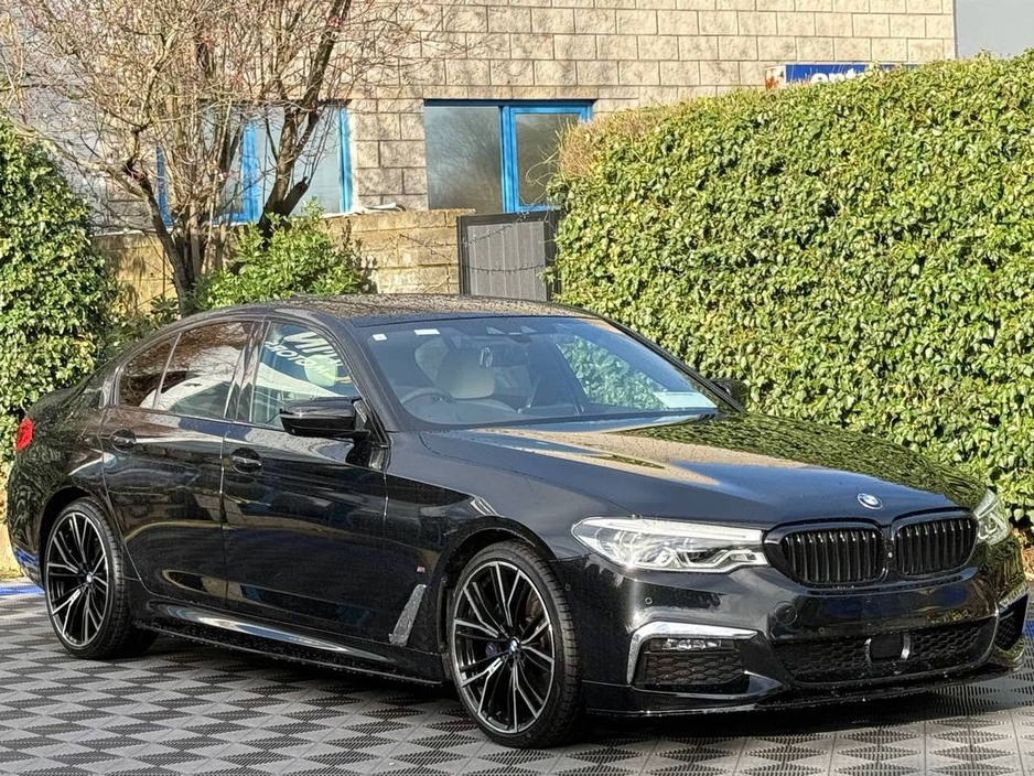 2019 BMW 5 Series 530e M-SPORT COMPETITION 2.0 HYBRID * HUGE SPEC * // VERY LOW MILEAGE // FULL SERVICE HISTORY // LEATHER M-SPORT INTERIOR €31,950