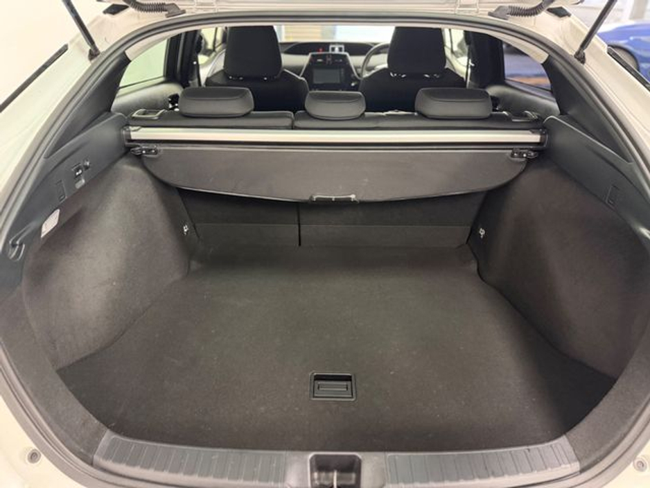 2022 Toyota Prius - image 14