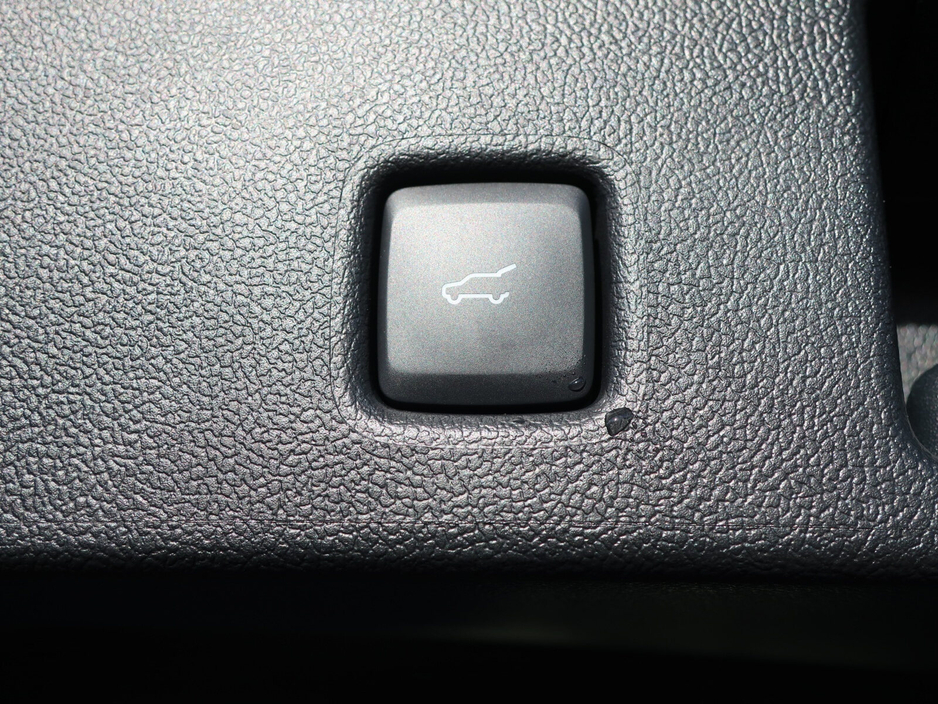 2026 Ford Kuga 2.5 Duratec 243PS PHEV ST-Line X Auto €45,995