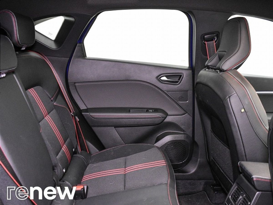 2022 Renault Captur - image 13