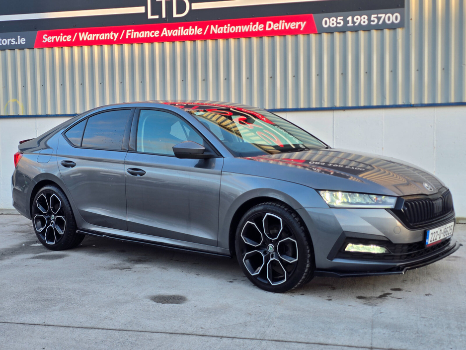 2022 Skoda Octavia - image 3