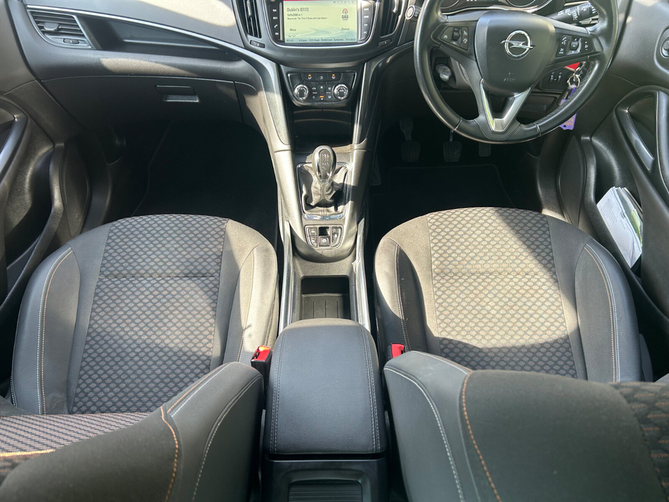 2017 Opel Zafira - image 18