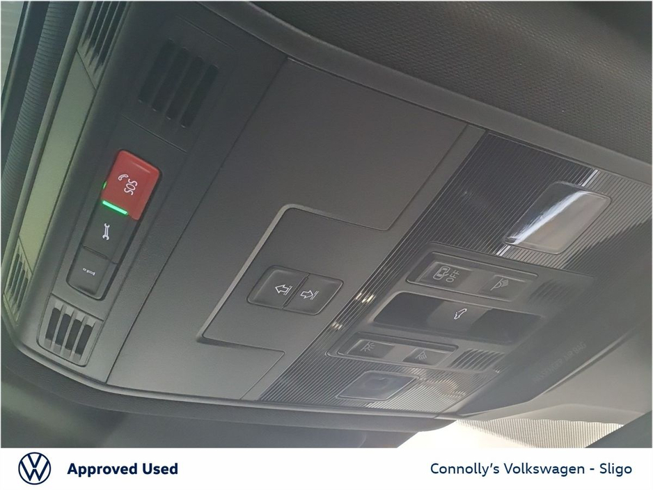 2022 Volkswagen T-Roc - image 25