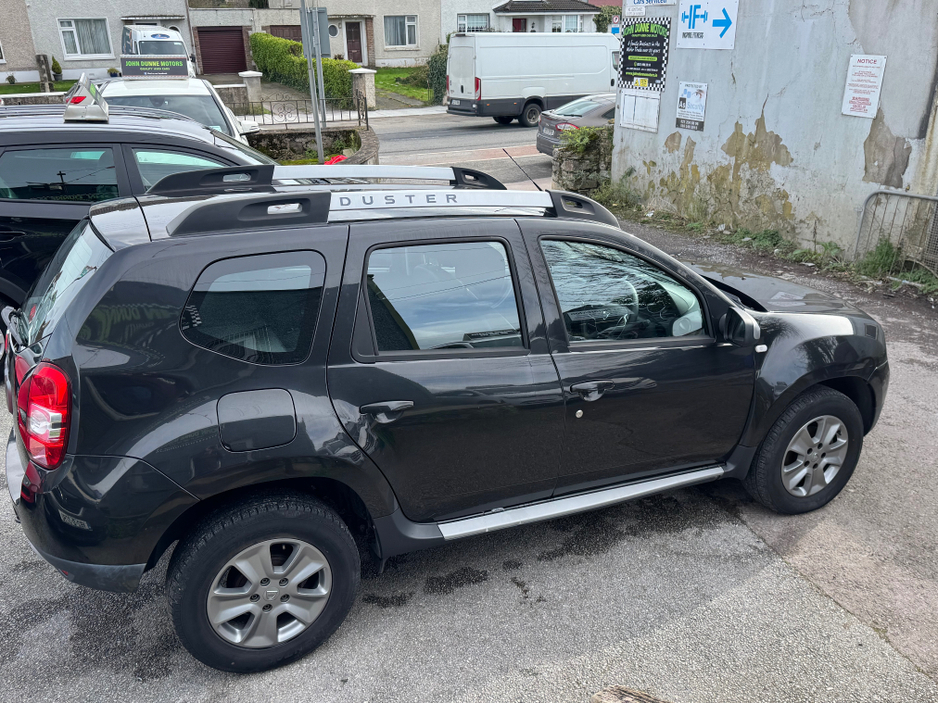 2018 Dacia Duster - image 6