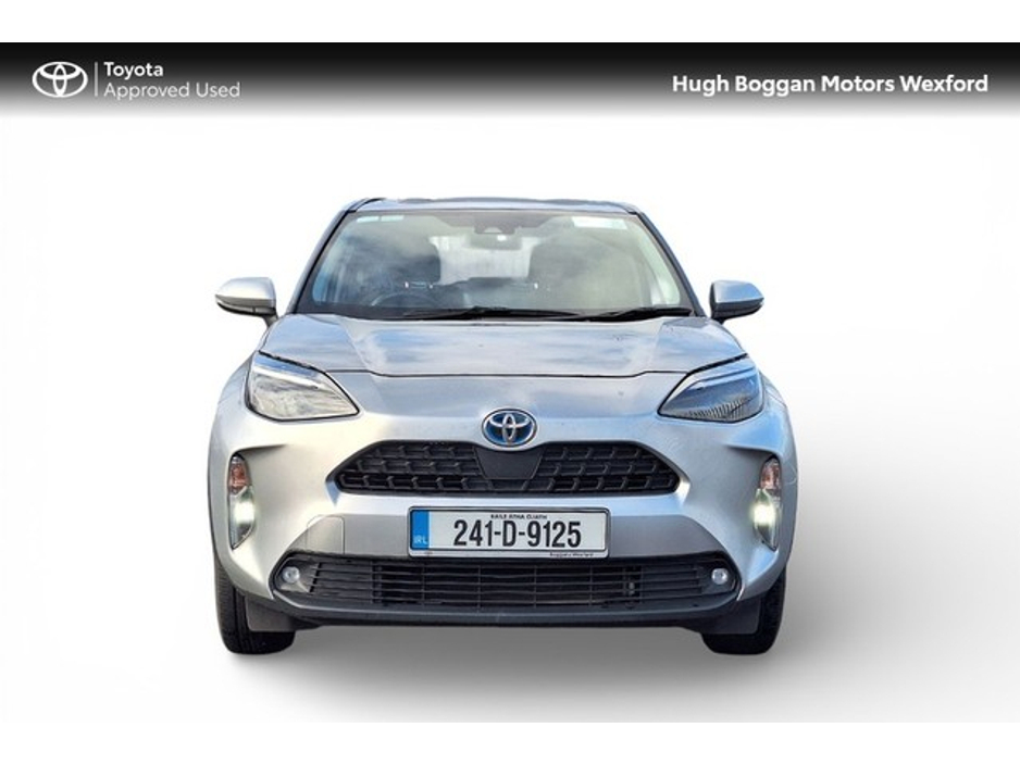 2024 Toyota Yaris Cross HYBRID LUNA, LADY OWNER! €28,995