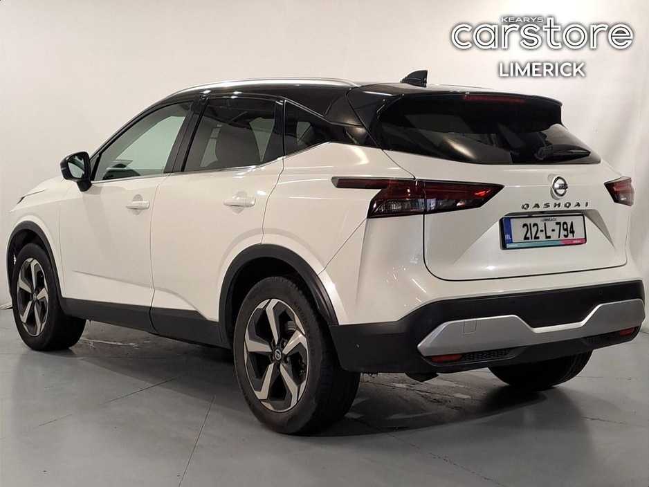 2021 Nissan Qashqai 1.3 PET MILD HYBRID SV PREMIUM €24,880