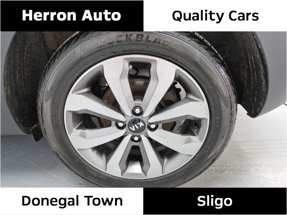 2021 Kia Stonic - image 8