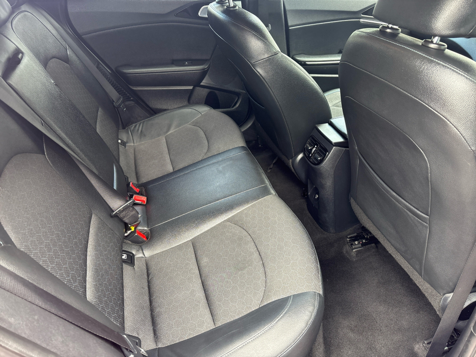 2023 Kia XCeed - image 12