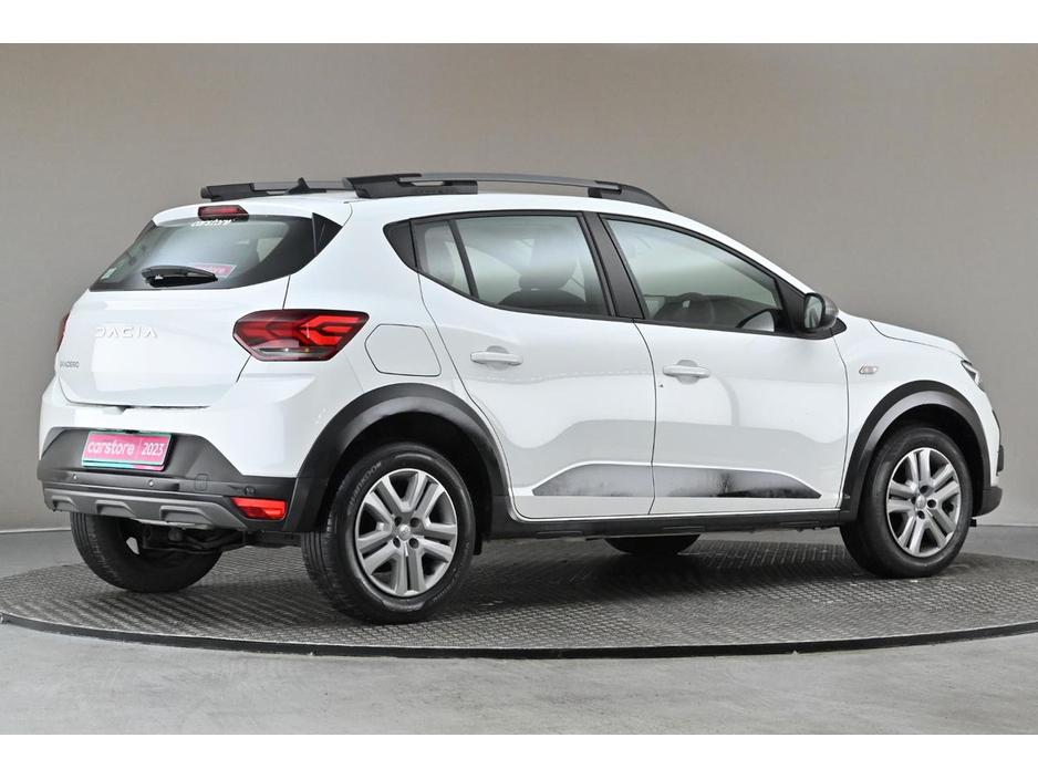 2023 Dacia Sandero Stepway - image 10
