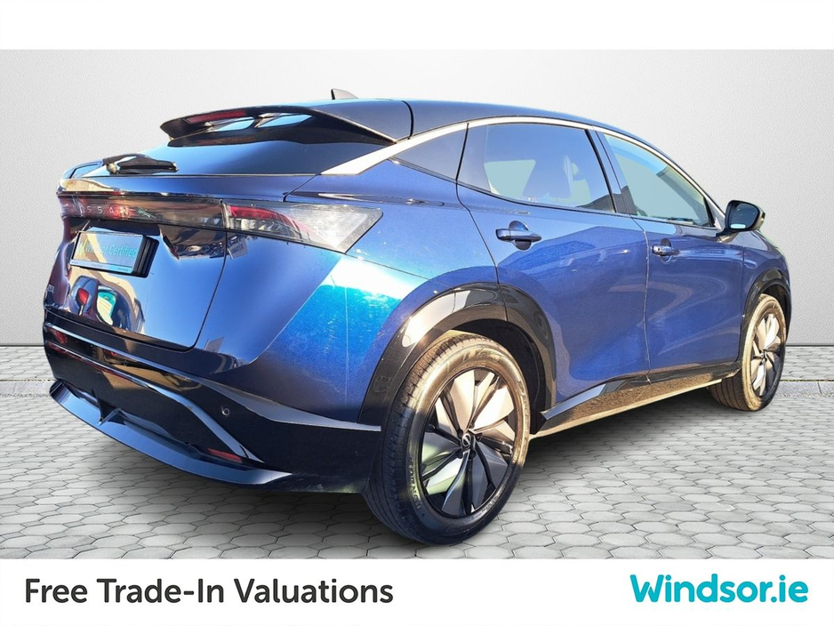 2022 Nissan Ariya - image 2