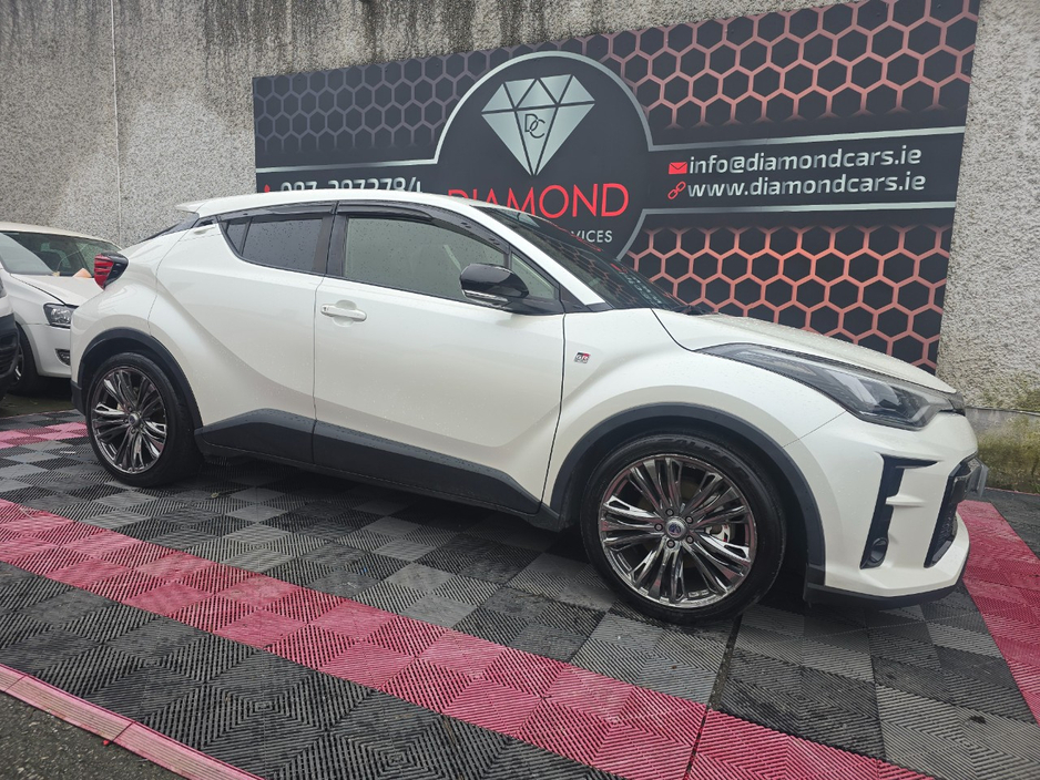 2020 Toyota C-HR - image 8