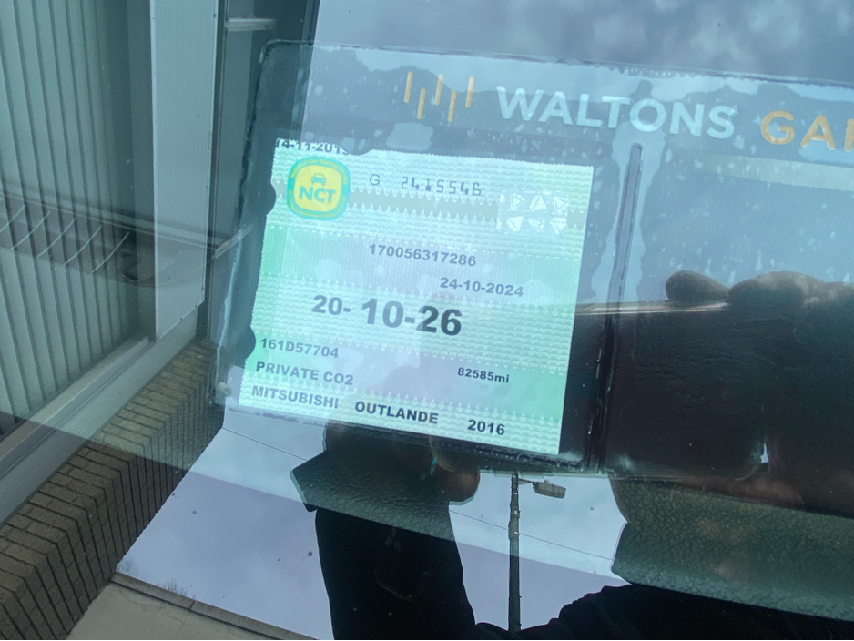 2016 Mitsubishi Outlander - image 17