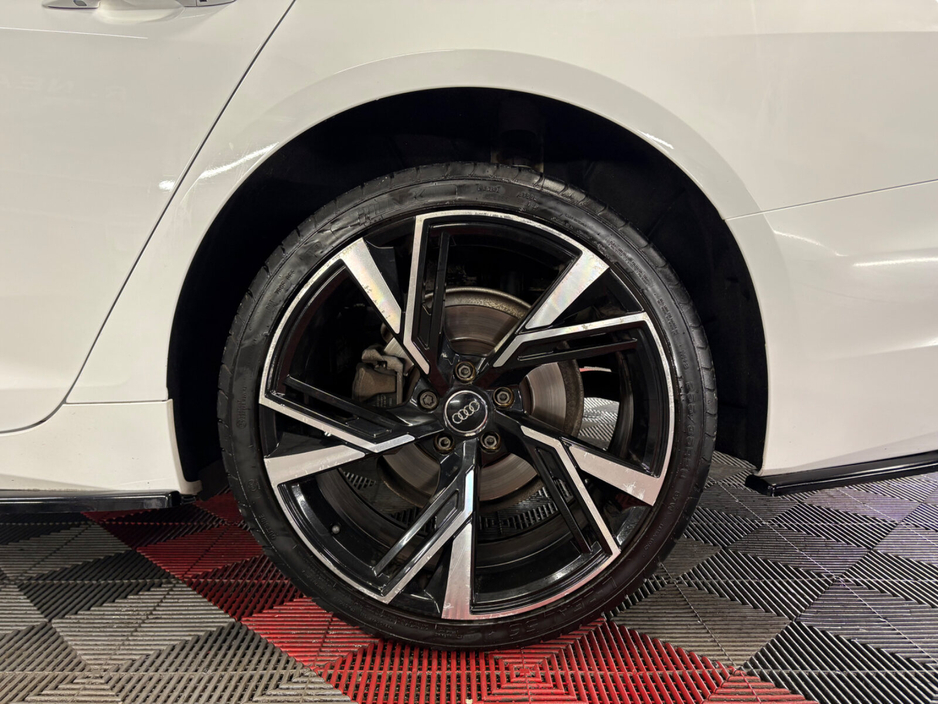 2020 Audi A6 - image 14