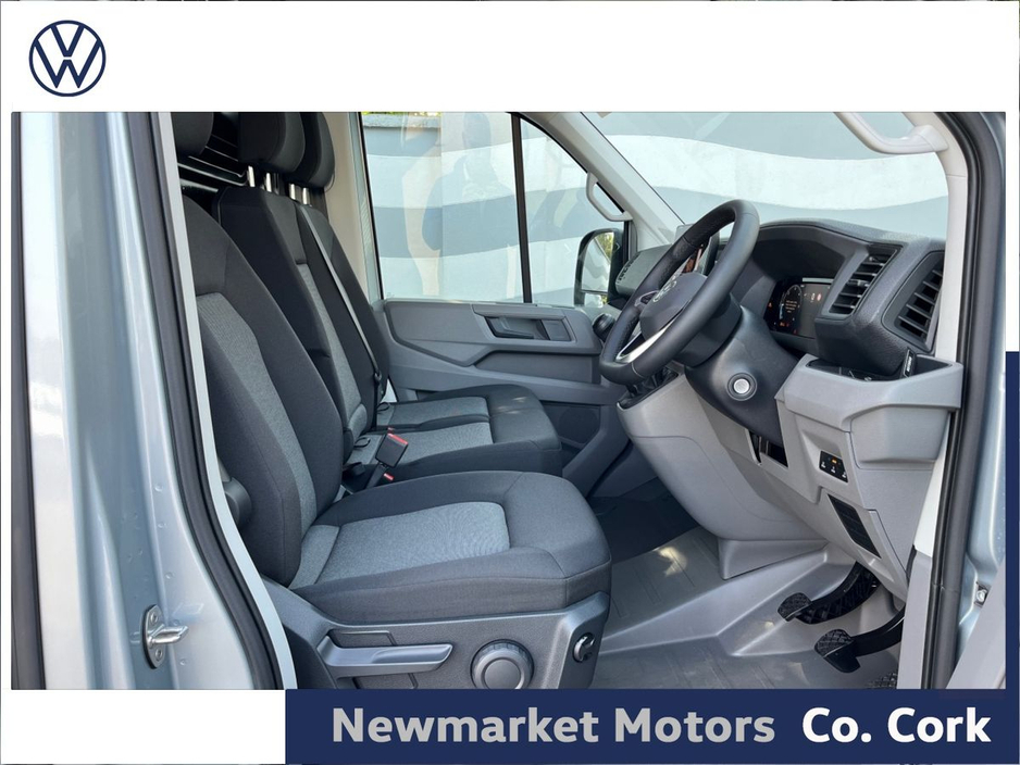 2026 Volkswagen Crafter - image 14