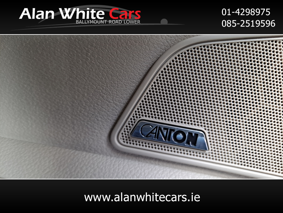 2022 Skoda Superb - image 20